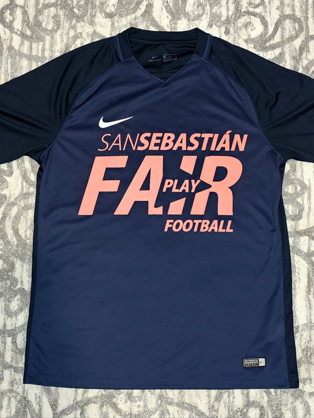 Women's Nike Dri-Fit San Sebastián Fair Play Football Mesh Shirt - Size Large